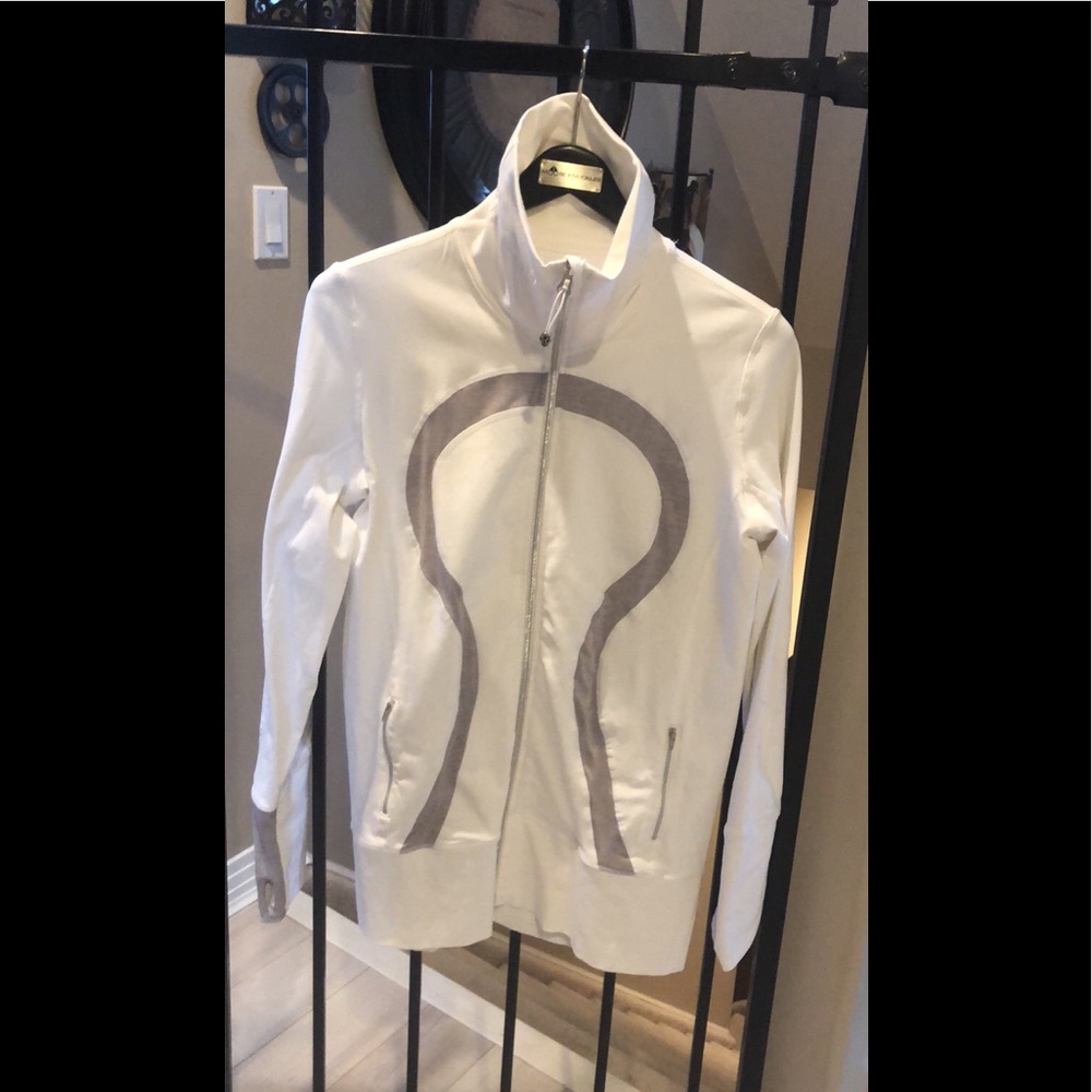 Lululemon size 12